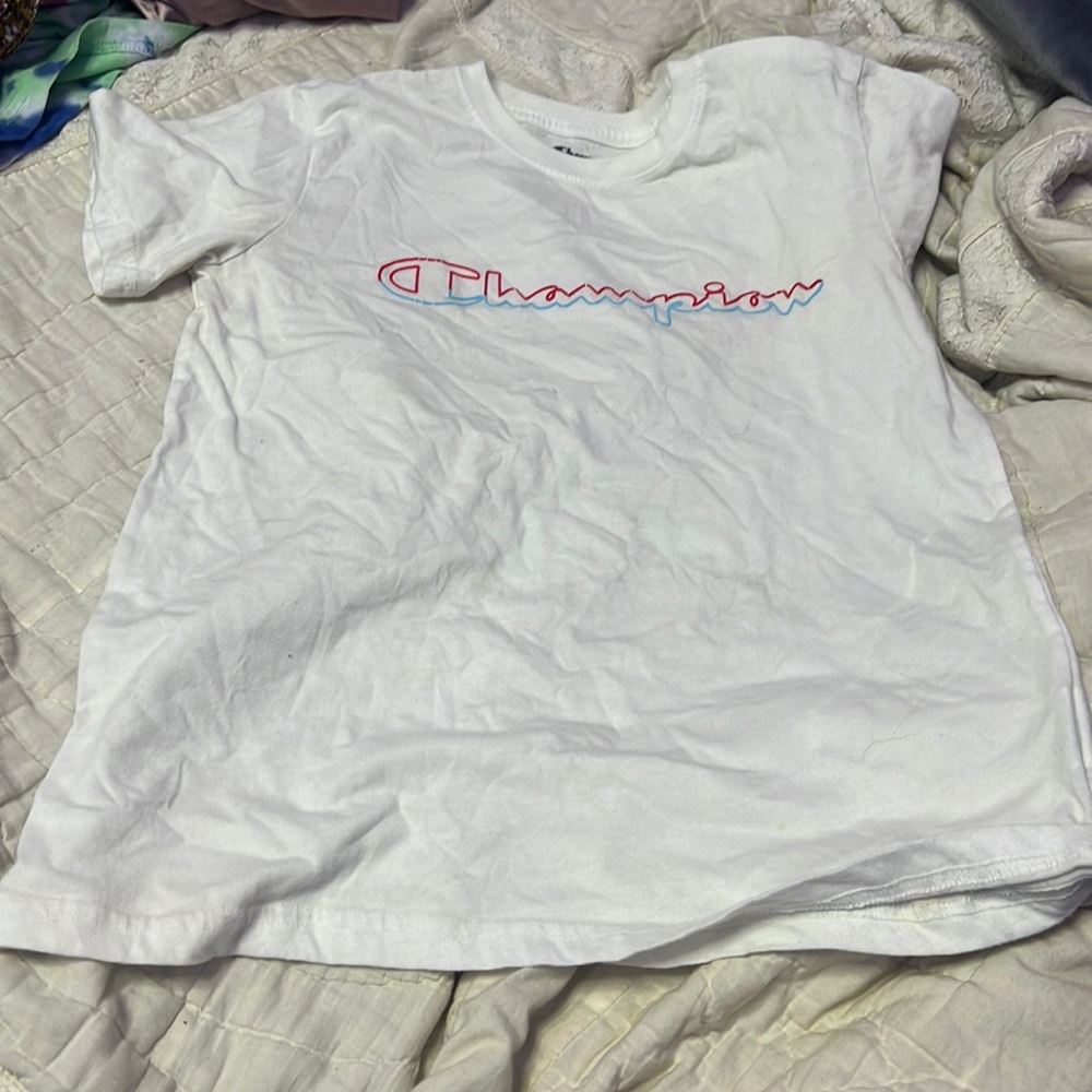 Kids large champion shirt